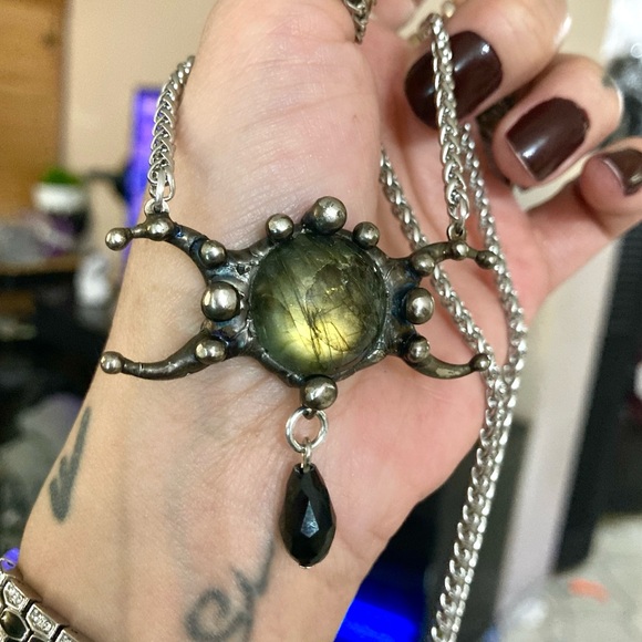 Natural labradorite gemstone triple moon goddess charm boho goth necklace . - Picture 12 of 12